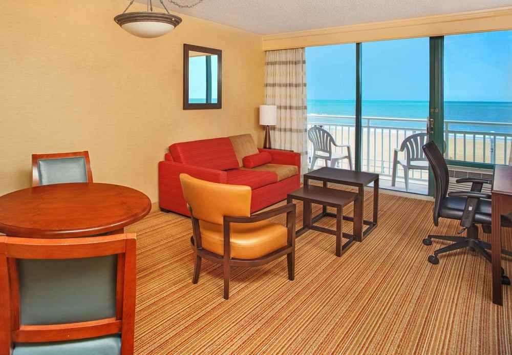 Courtyard Virginia Beach Oceanfront/South Екстер'єр фото