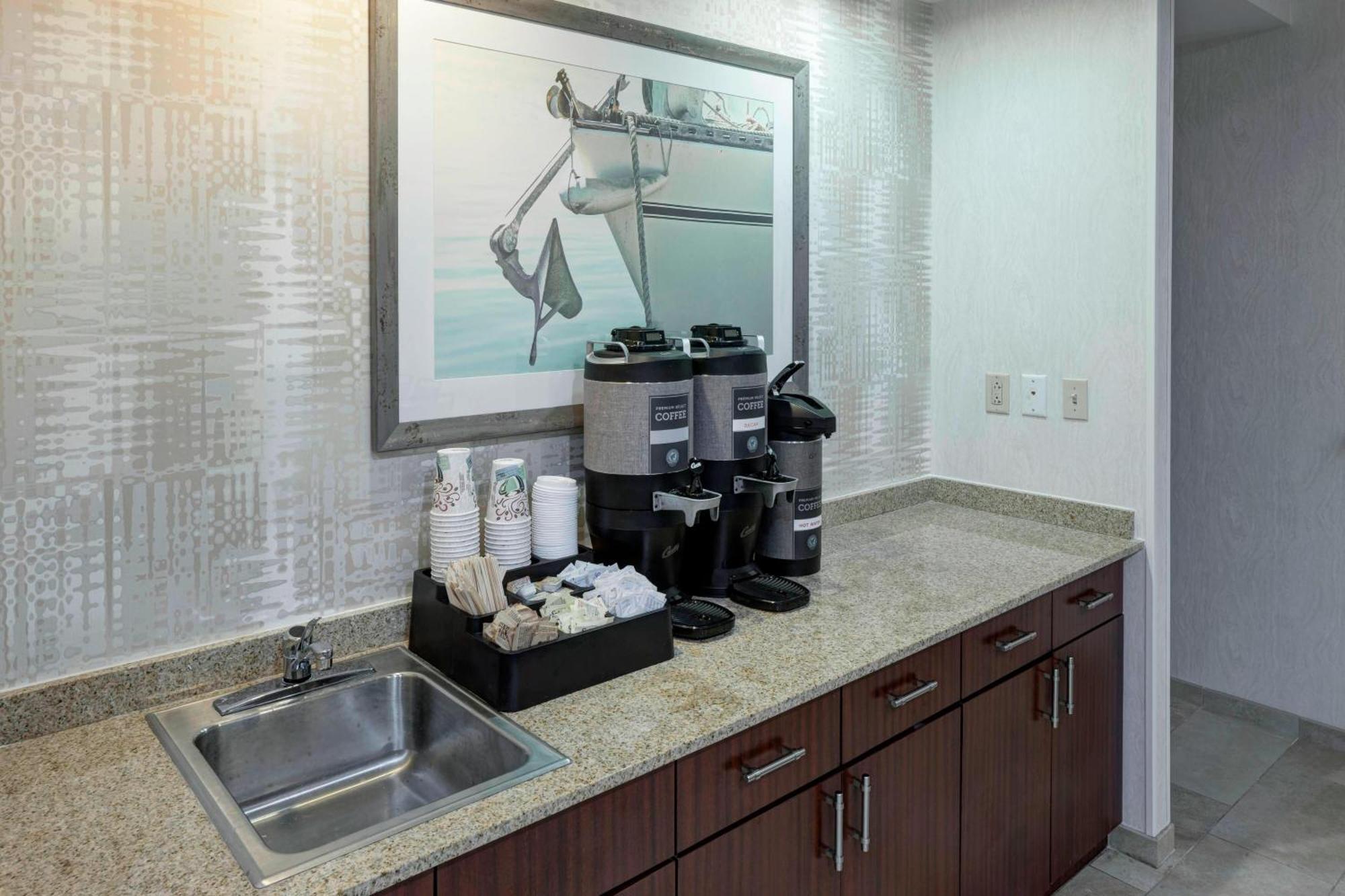 Courtyard Virginia Beach Oceanfront/South Екстер'єр фото