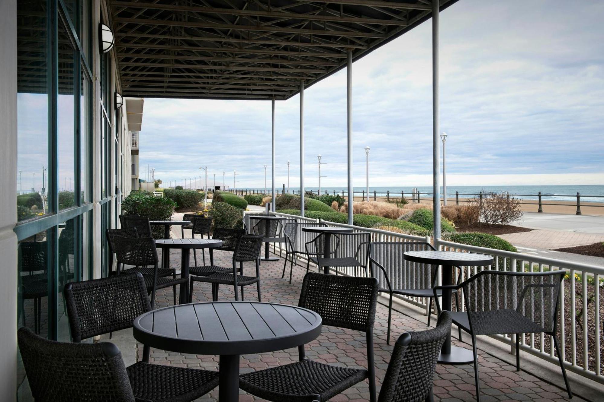 Courtyard Virginia Beach Oceanfront/South Екстер'єр фото